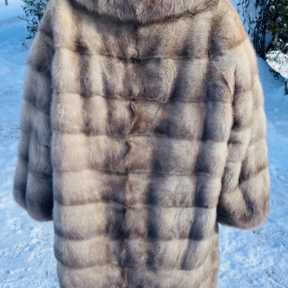 Vintage 1950’s Style Silver/ Beige Mink Fur Coat, Fur Coat - Picture 5 of 6
